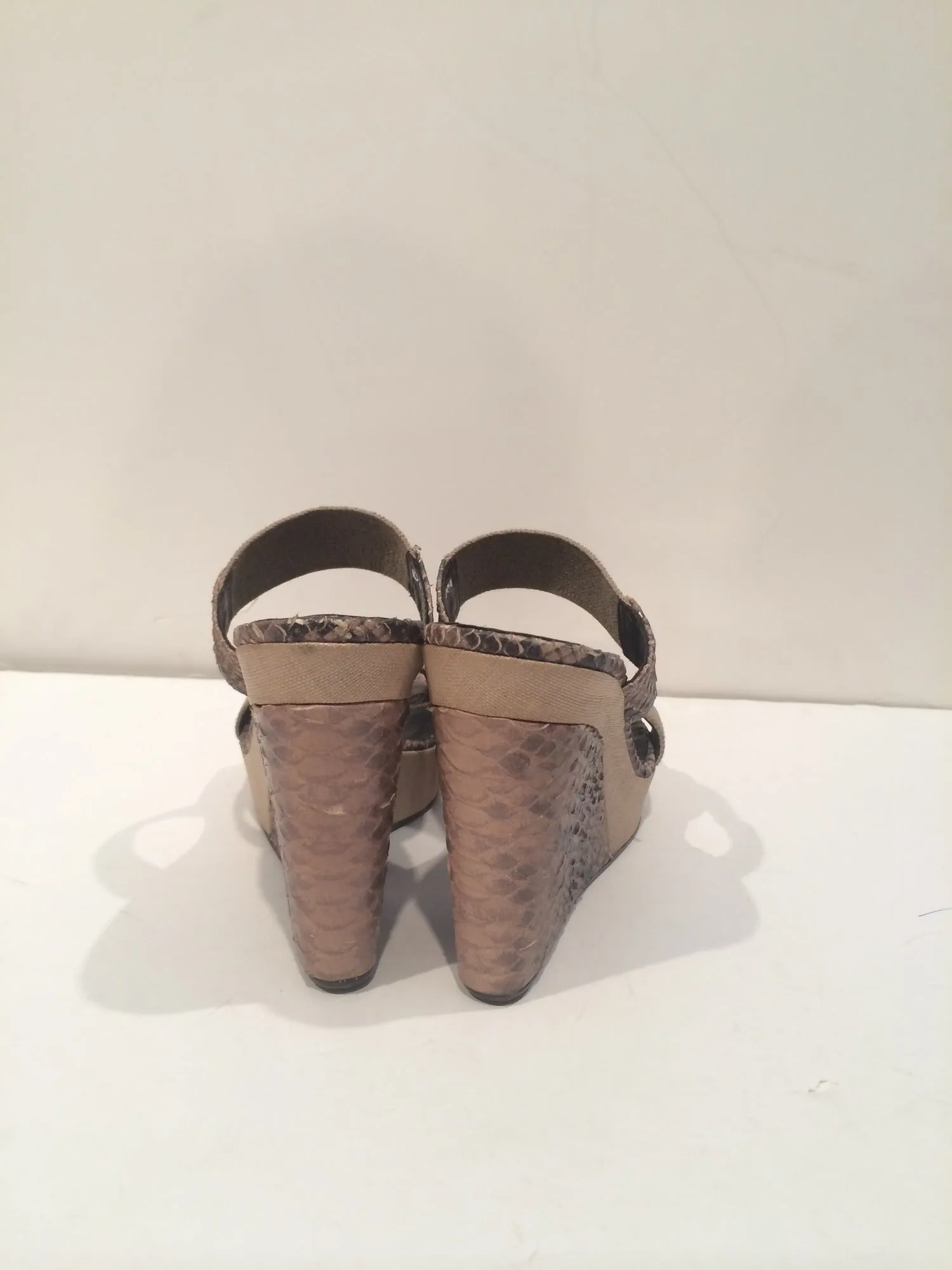 DONALD J PLINER Taupe Snake Skin and Canvas 'SINDY' Slide Wedges Style Size 40